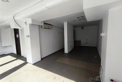 Spatiu Comercial 4 camere 2 intrari Tudor Intrare din Bulevard 143 mp - 4