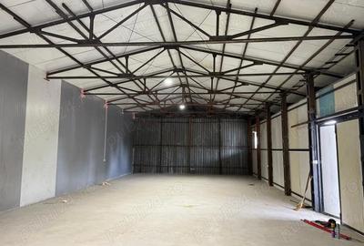 Spațiu comercial, de 230 mp, în Central - 3