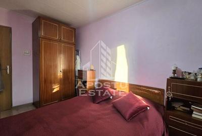 Apartament cu 4 camere, centrala proprie, zona Dacia - 5