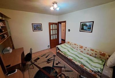 2 camere decomandat, Girocului, etaj 2 CENTRALA GAZ - 16