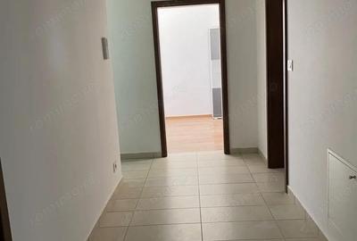 Apartament cu 3 camere decomandat în Aradului - 11