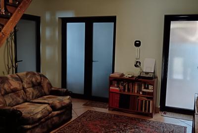 Casa multifunctionala - Semicentral - 1