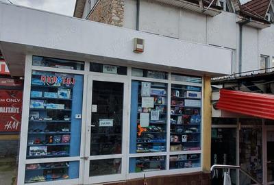 Spațiu comercial, de 12 mp, în Petros