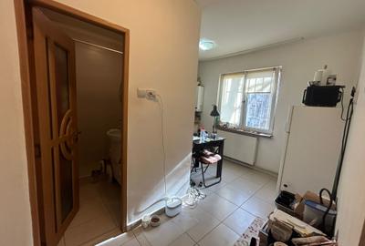 Garsoniera Dristor 33 Mp Parter Bloc 1982 Centrala Proprie 12 Min Metrou - 5