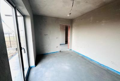 Duplex cu 4 camere cu Canalizare în Moșnița Nouă - 8