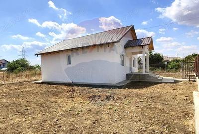 Casa / Vila cu teren 371 mp de vanzare in Cumpana - 3