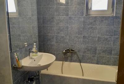 Apartament de vanzare ?tei 3 camere, luminos ?i bine compartimentat - 6