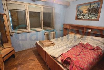 Apartament cu 3 camere decomandat în Nufărul - 2