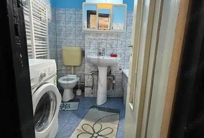 Apartament cu 3 camere decomandat în Dâmbovița - 2