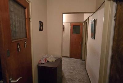 Apartament cu 3 camere decomandat în Titan - 4