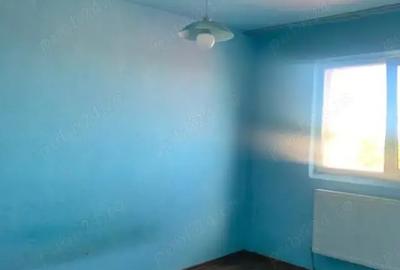 Vand apartament , 2 camere , semidecomandat , Micro 5 , Cornet - 7