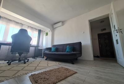 Apartament cu 2 camere semidecomandat, mobilat în Micro III - 3