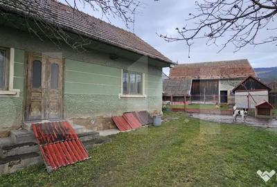 Casă cu 2 camere cu Teren 1223 Mp în Bicfalău - 5