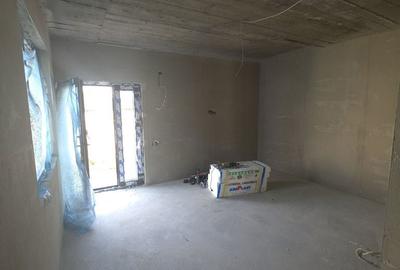 Casă cu 4 camere cu Teren 200 Mp în Central - 10