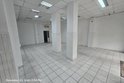 Spațiu comercial, de 120 mp, în Central - 6