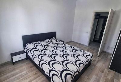Apartament cu 2 camere semidecomandat, mobilat în Apărătorii Patriei