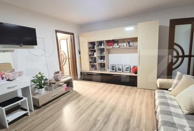 Apartament cu 2 camere semidecomandat în Micro 4 - 2
