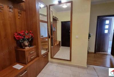 Apartament 3 camere semicentral pe 2 niveluri - 2