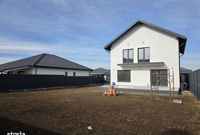 Casă cu 4 camere cu Teren 550 Mp în Centrul Civic - 1