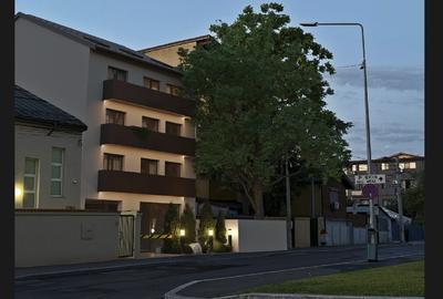 Garsonieră decomandată în Apărătorii Patriei