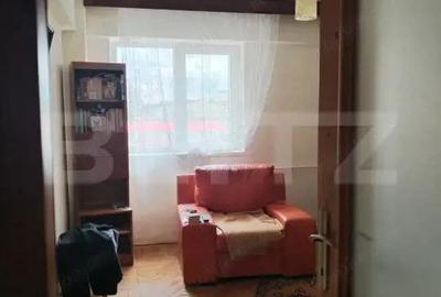 Apartament cu 4 camere decomandat, mobilat în Central