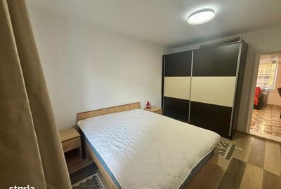 Apartament cu 2 camere semidecomandat, mobilat în Piața Unirii