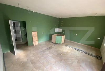 Spațiu comercial, de 150 mp, în Central - 4