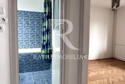 Apartament cu 3 camere decomandat în Cantemir - 17
