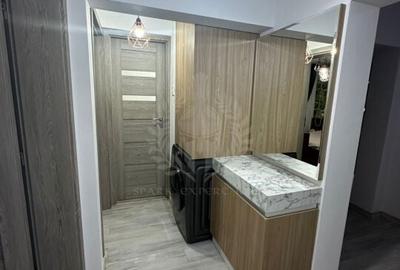 3 CAMERE //CANTACUZINO //LOC DE PARCARE//MOBILAT SI UTILAT - 56