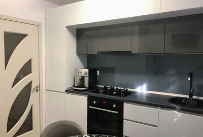 Apartament cu 3 camere semidecomandat în Torontalului - 5