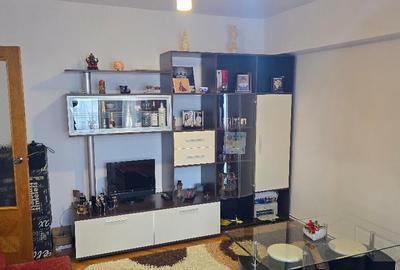 Apartament cu 3 camere decomandat în Sud - 4