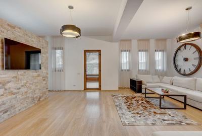 Casă individuală cu 5 camere cu Canalizare în Central - 38