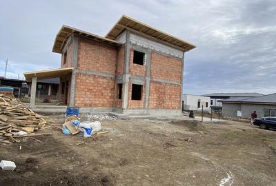 Casă cu 4 camere decomandat în Cug - 5