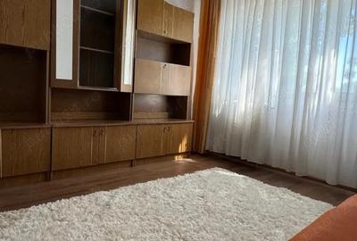 Garsoniera cocheta (camera camin) -zona Liceul de Chimie -Propietar - 4