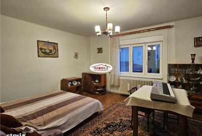 Casă cu 4 camere decomandat cu Teren 250 Mp în Central - 8