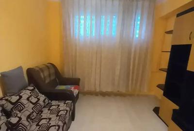 Inchiriez garsoniera - 2