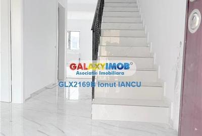 Casă cu 5 camere cu Canalizare în Est