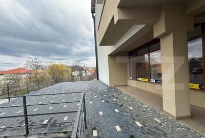 Spațiu comercial, de 185 mp, în Central - 6