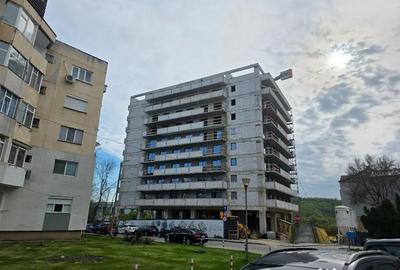 Apartament cu 3 camere semidecomandat în Nicolina - 1