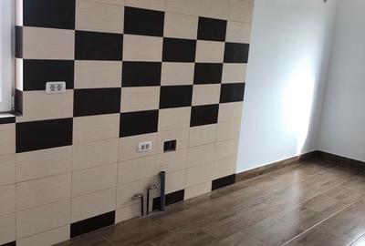 Casa cu spatiu comercial si teren de 2877 m2 in Glimboca - 4