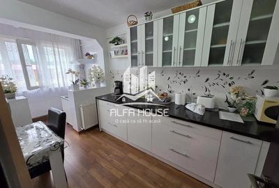 Apartament cu 2 camere semidecomandat în Micro III - 9