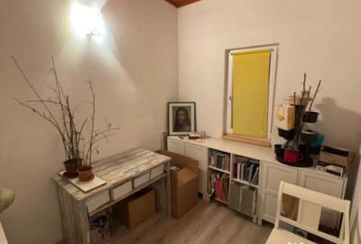 Apartament cu 3 camere semidecomandat în Progresul - 5