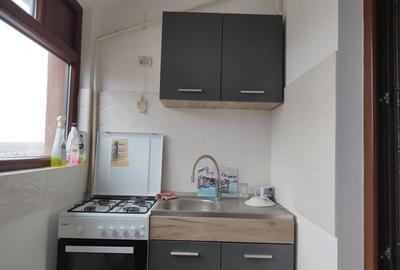 Apartament cu 3 camere semidecomandat în Valea Adâncă - 7