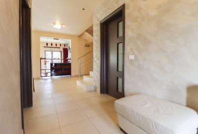 Casa Genas – o proprietate cum rar vezi – - 21