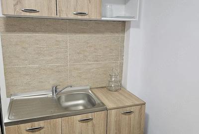 Garsonieră decomandată în Central - 1