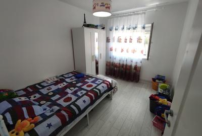 Apartament 3 camere, decomandat, et. 3, Nicolina - 3