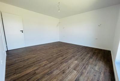 Casă cu 4 camere cu Teren 450 Mp în Domnești - 7