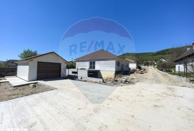 Casă cu 4 camere cu Teren 500 Mp în Central - 15