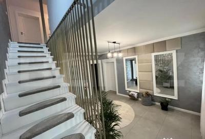 Casă cu 5 camere cu Teren 692 Mp în Central