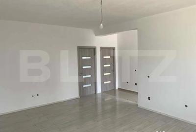 Casă cu 4 camere cu Teren 300 Mp în Preajba
